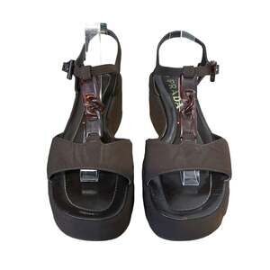Prada vintage brown platform wedge tortoise chain sandals  Y2K 8